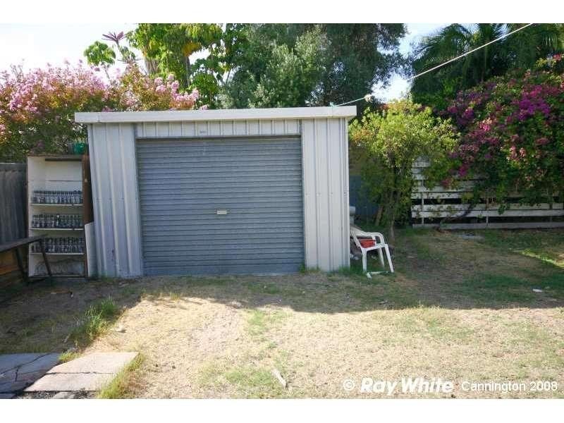 25 Kent Street, Wilson WA 6107