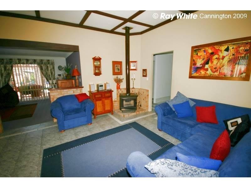 105 Luyer Avenue, Beckenham WA 6107