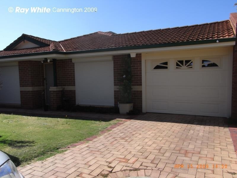 1/14 Skytown Place, Queens Park WA 6107