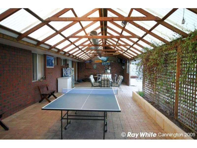 21 Galaxy Street, Beckenham WA 6107