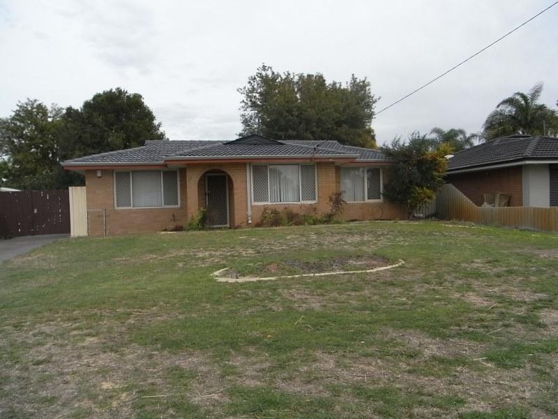 66 Lunar Way, Beckenham WA 6107