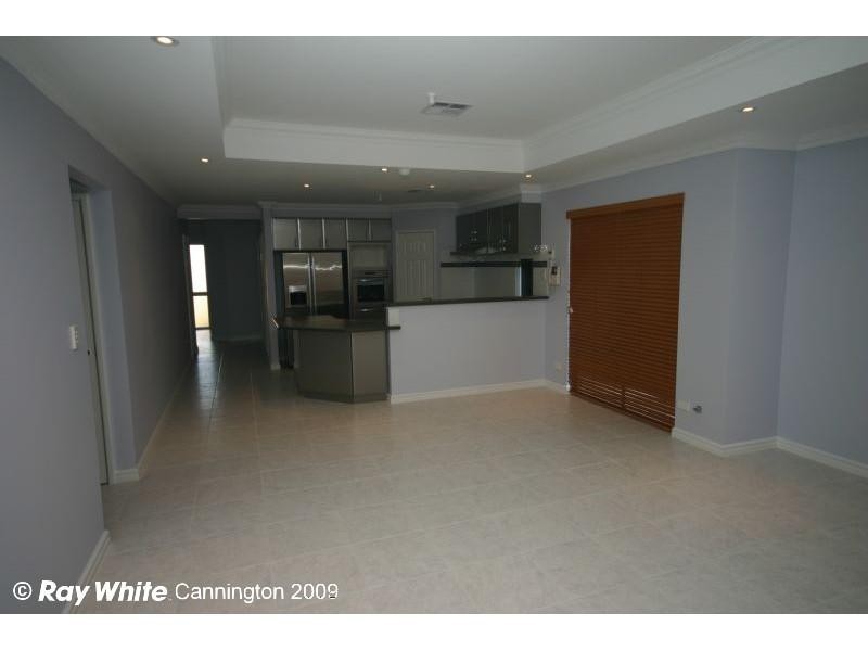 14 Walton Street, Queens Park WA 6107