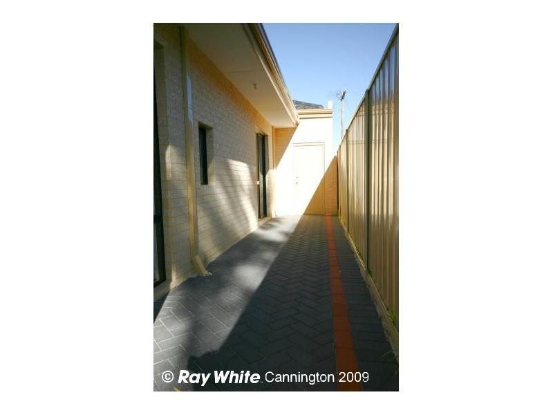 14 Walton Street, Queens Park WA 6107