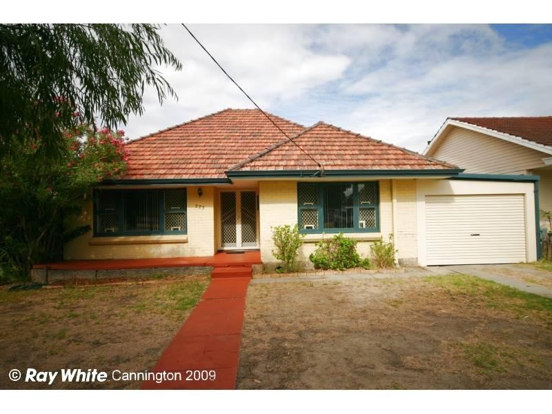 223 Sevenoaks Street, Cannington WA 6107