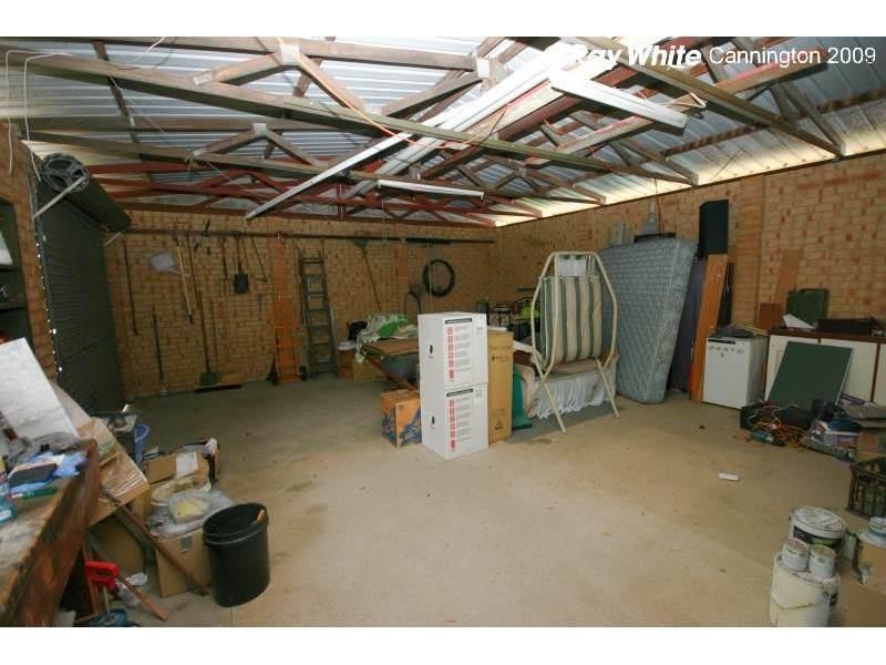 11 Merril Place, Ferndale WA 6148