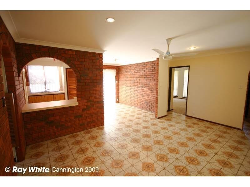 50 Crocus Way, Ferndale WA 6148