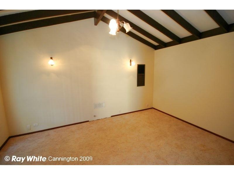 50 Crocus Way, Ferndale WA 6148