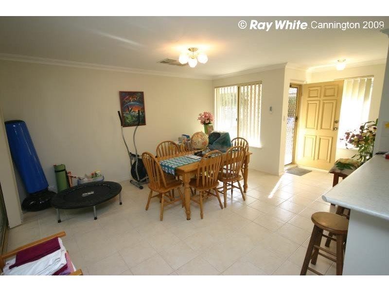 4/67 Mallard Way, Cannington WA 6107