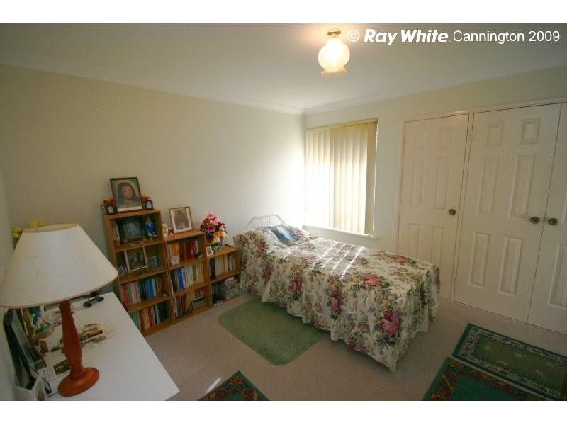 4/67 Mallard Way, Cannington WA 6107