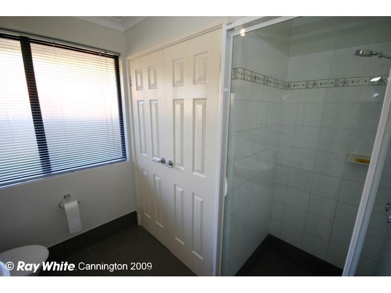 1/6 Bridal Crescent, Kenwick WA 6107