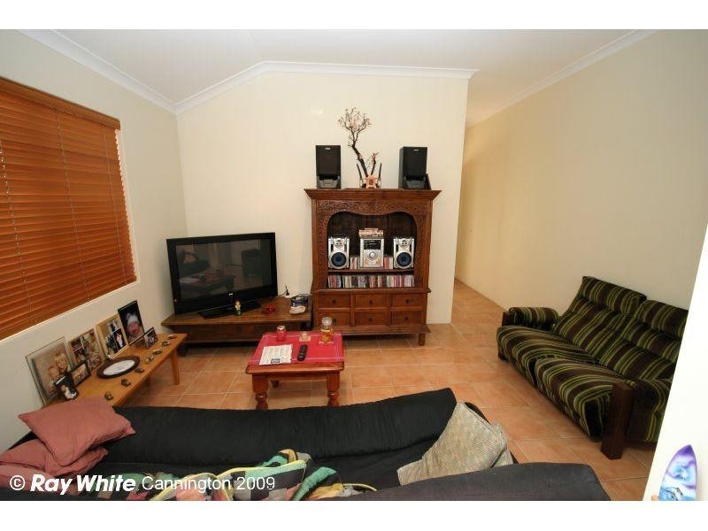 177a Hamilton Street, Queens Park WA 6107