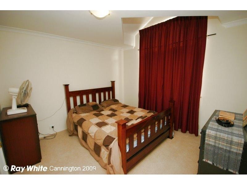 177a Hamilton Street, Queens Park WA 6107