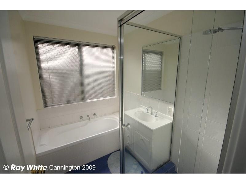 177a Hamilton Street, Queens Park WA 6107