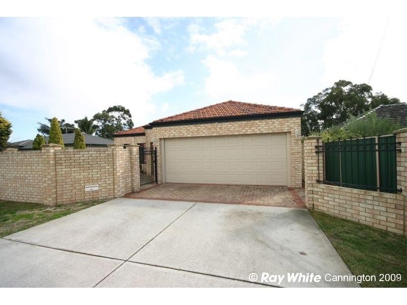 16 Thomas Street, East Cannington WA 6107