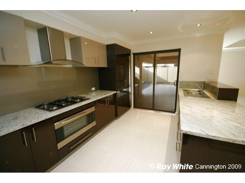 3 Tulip Way, East Cannington WA 6107