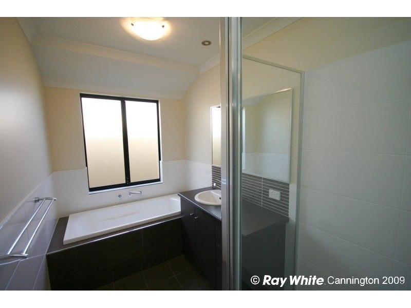 3 Tulip Way, East Cannington WA 6107