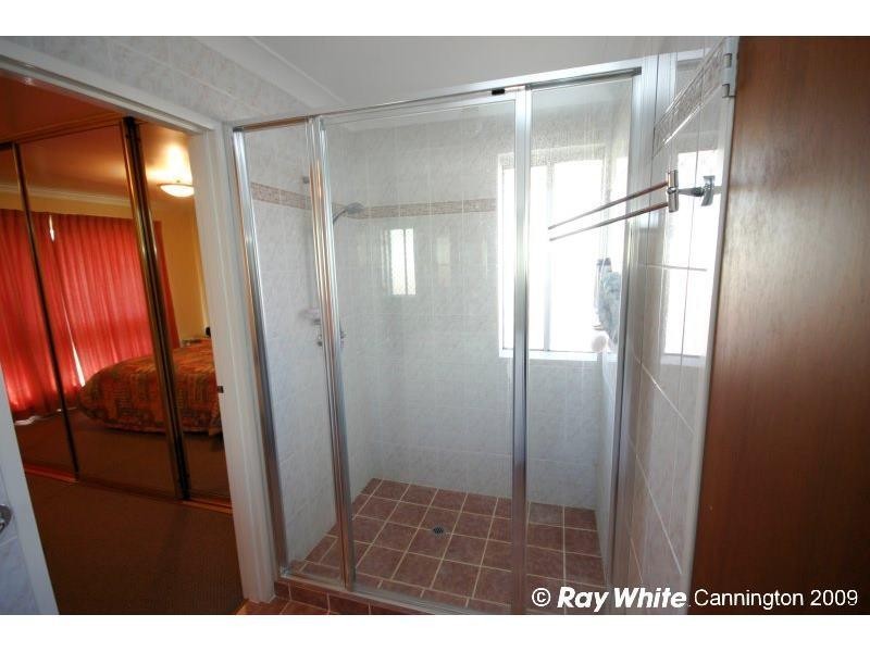 4 Cosmos Street, East Cannington WA 6107