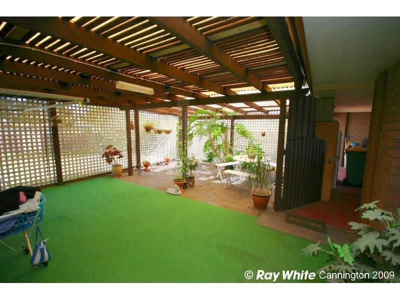 4 Cosmos Street, East Cannington WA 6107