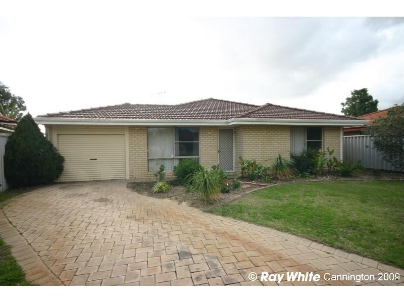 23 Lansing Street, Queens Park WA 6107