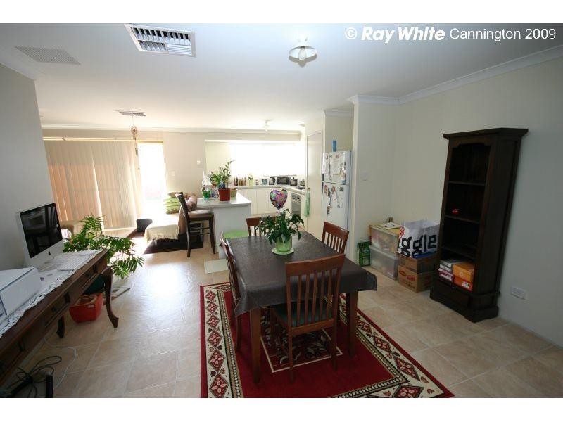 2/144 Gibbs Street, East Cannington WA 6107