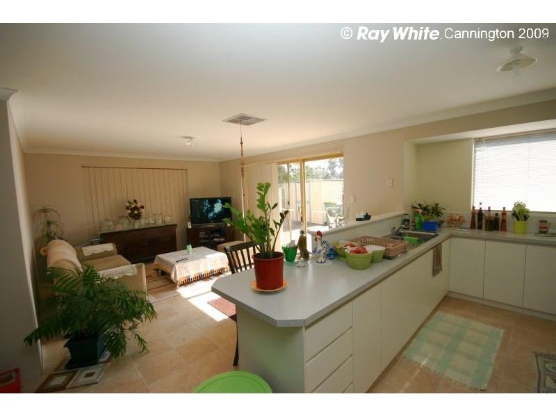 2/144 Gibbs Street, East Cannington WA 6107