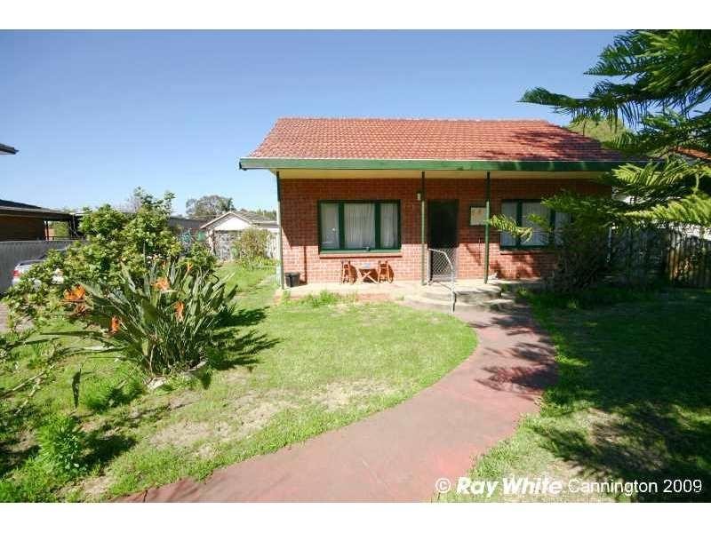 64 Jubilee Street, Beckenham WA 6107