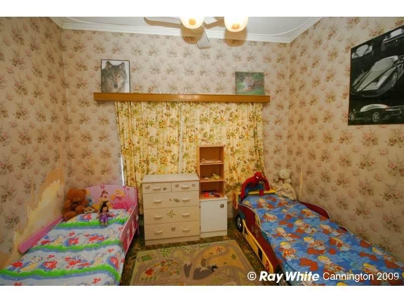 64 Jubilee Street, Beckenham WA 6107