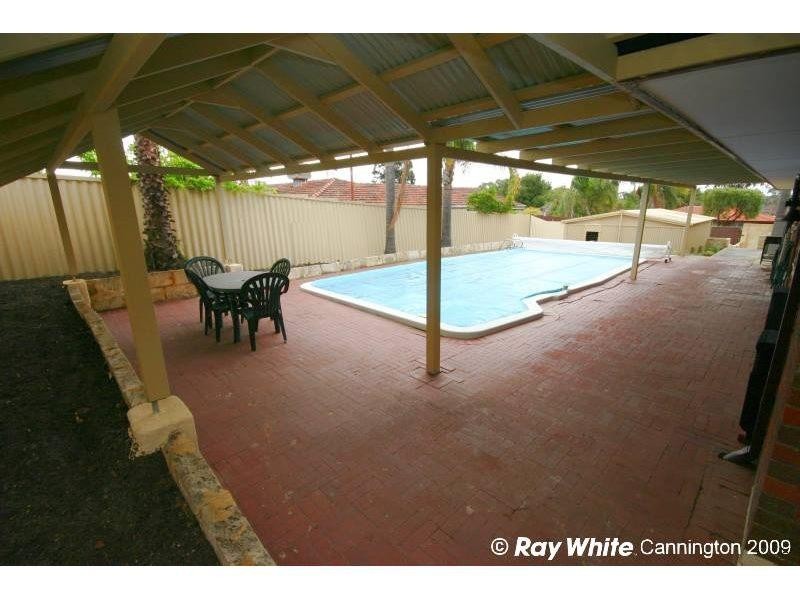 32 Karri Way, Ferndale WA 6148
