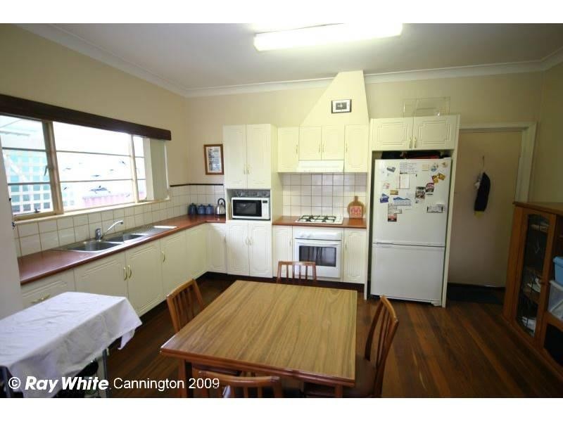 1/144 Gibbs Street, East Cannington WA 6107