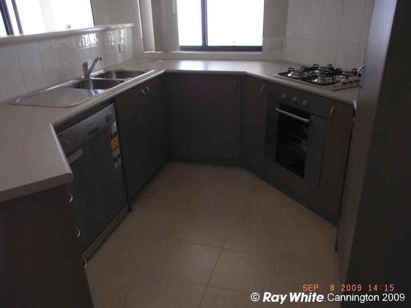 10/ 17 Southdown Place, Thornlie WA 6108