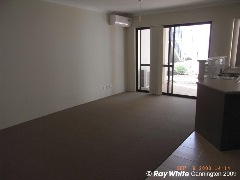 10/ 17 Southdown Place, Thornlie WA 6108