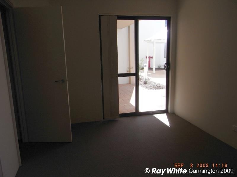 10/ 17 Southdown Place, Thornlie WA 6108