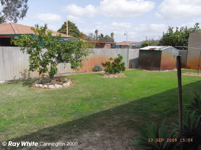 5 Glamorgan Street, East Cannington WA 6107