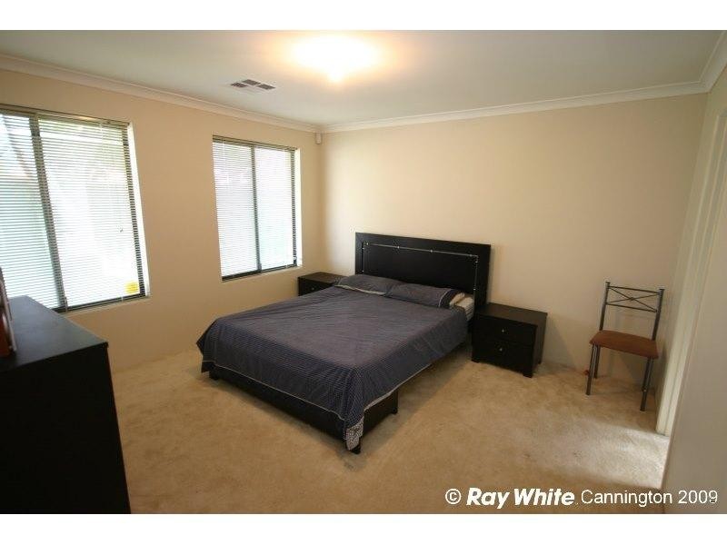 142 Hamilton Street, Queens Park WA 6107