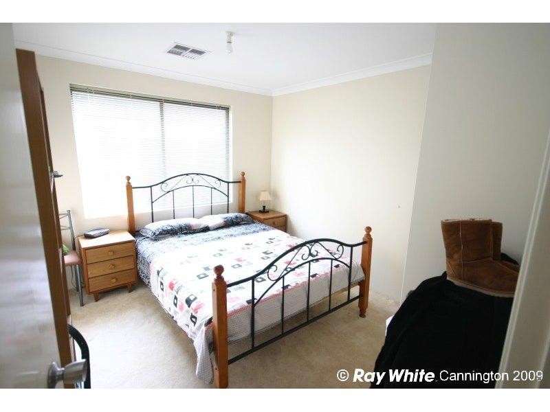 142 Hamilton Street, Queens Park WA 6107