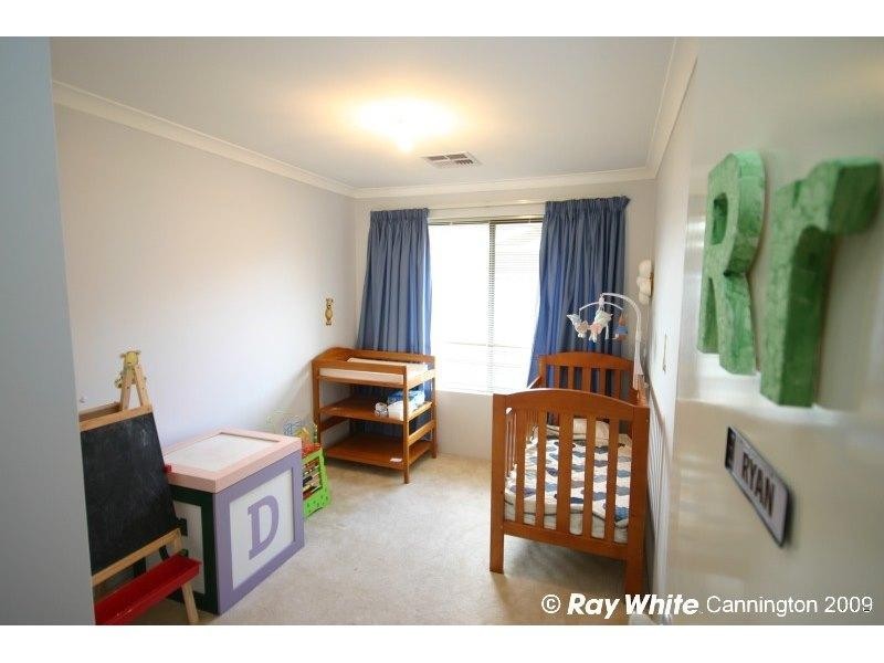 142 Hamilton Street, Queens Park WA 6107