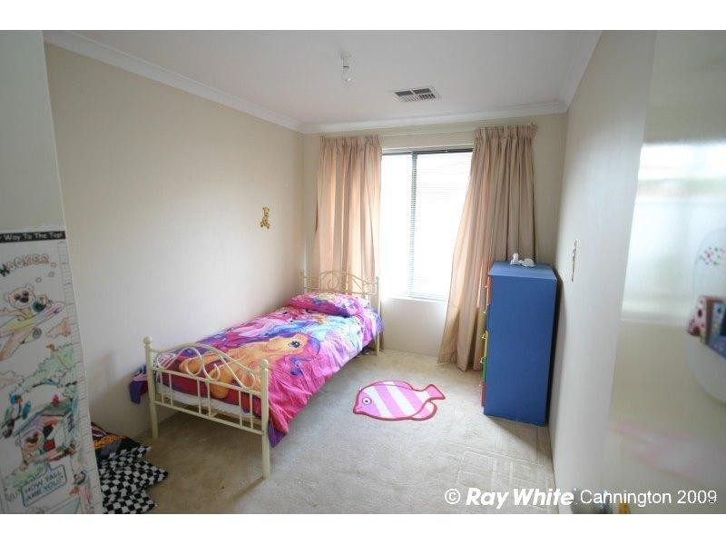 142 Hamilton Street, Queens Park WA 6107