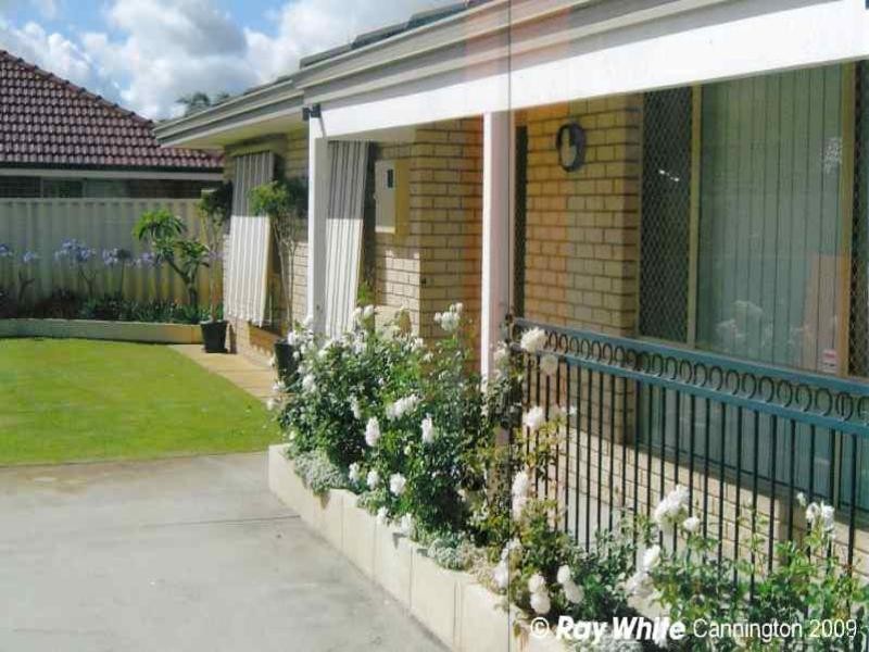 11 Dowley Court, Queens Park WA 6107