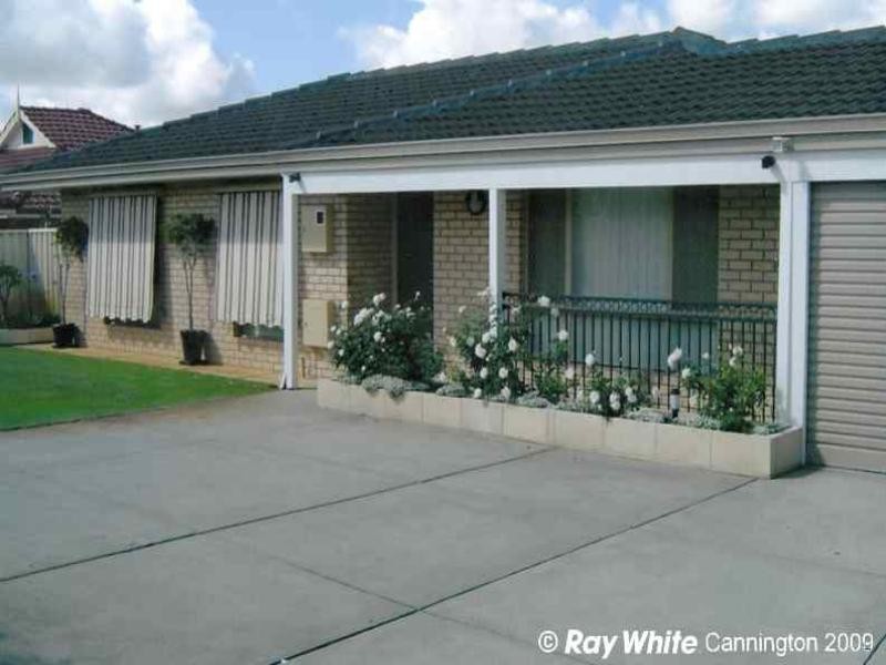 11 Dowley Court, Queens Park WA 6107