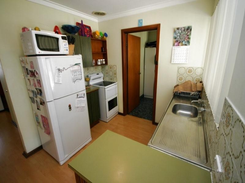 4 Elkhorn Street, East Cannington WA 6107