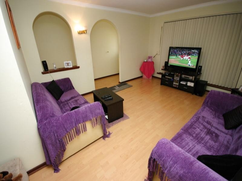 4 Elkhorn Street, East Cannington WA 6107