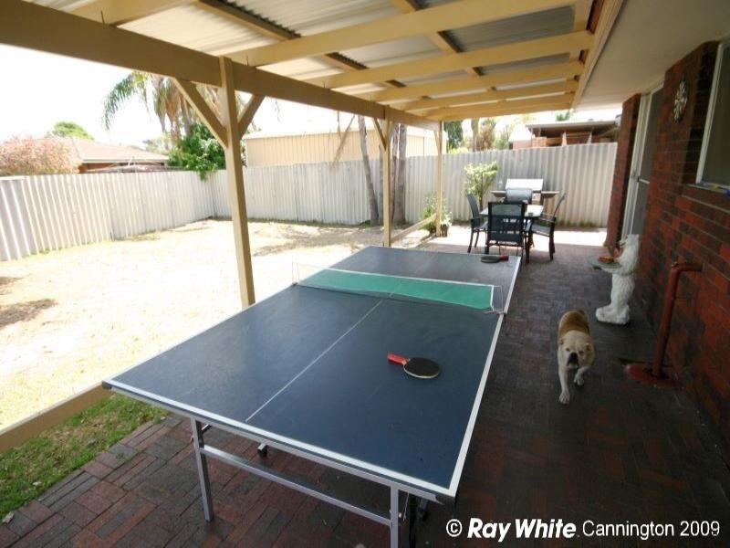 10 Elkhorn Street, East Cannington WA 6107