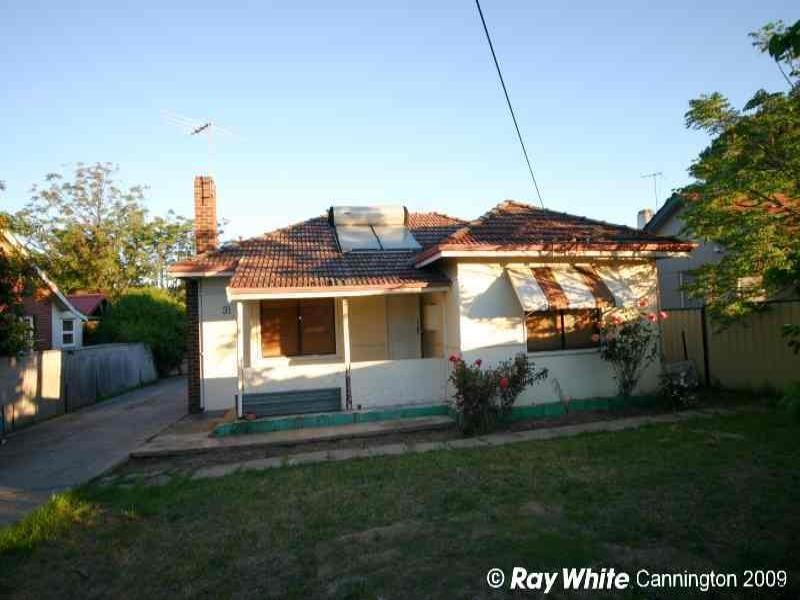 31 Hartfield Street, Queens Park WA 6107