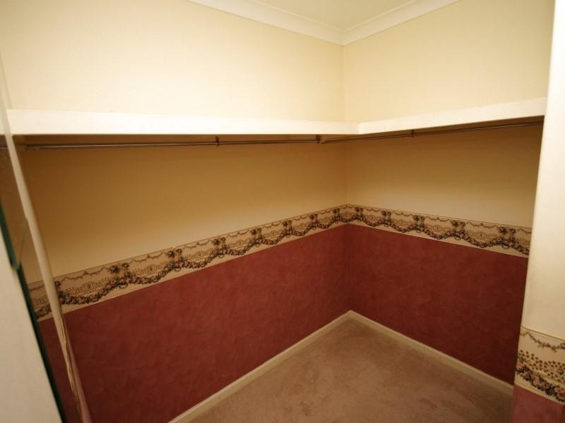 1/118 Centre Street, Queens Park WA 6107