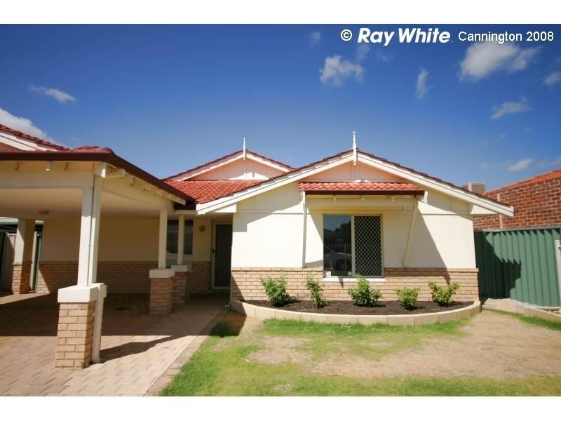 7 Oblate Retreat, Queens Park WA 6107