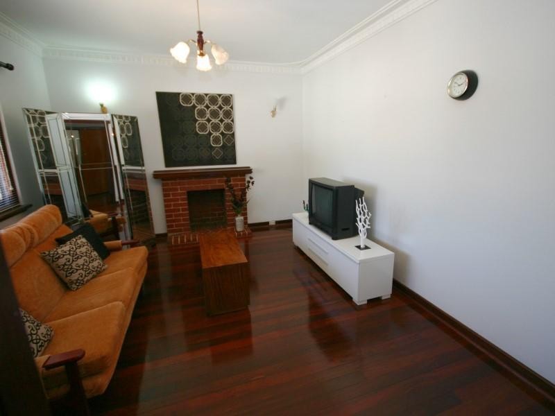 193 Treasure Road, Queens Park WA 6107