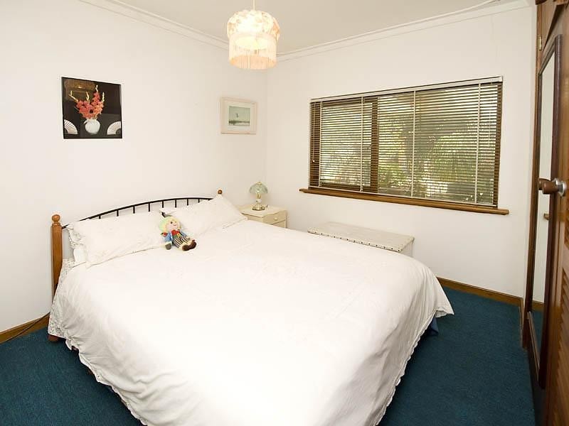 23 Streatham Street, Beckenham WA 6107