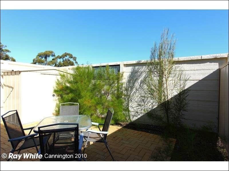 10/11 Choseley Place, Langford WA 6147