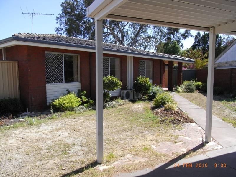 16 Wandarra Place, Karawara WA 6152