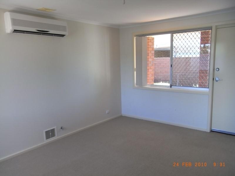 16 Wandarra Place, Karawara WA 6152